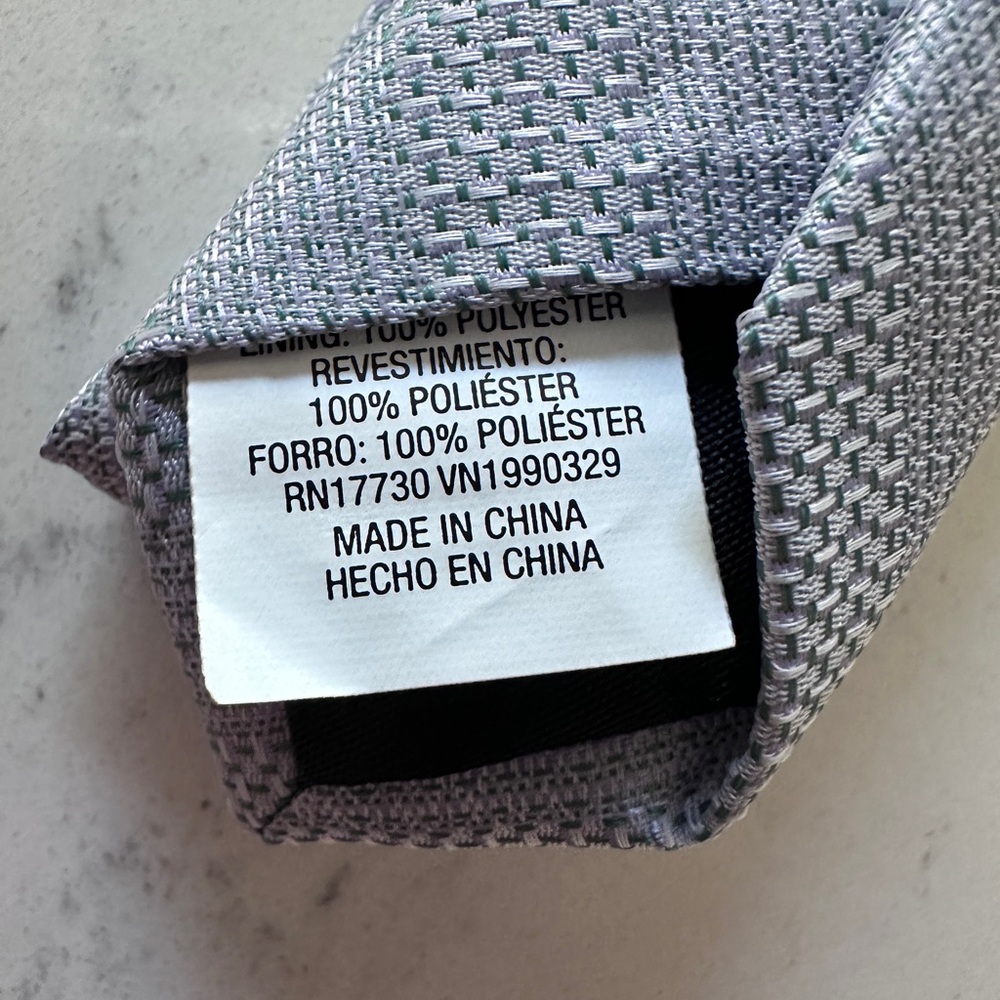 NWT Goodfellow & Co Men's Elegant Gray Striped Tie - Picture 4 of 5